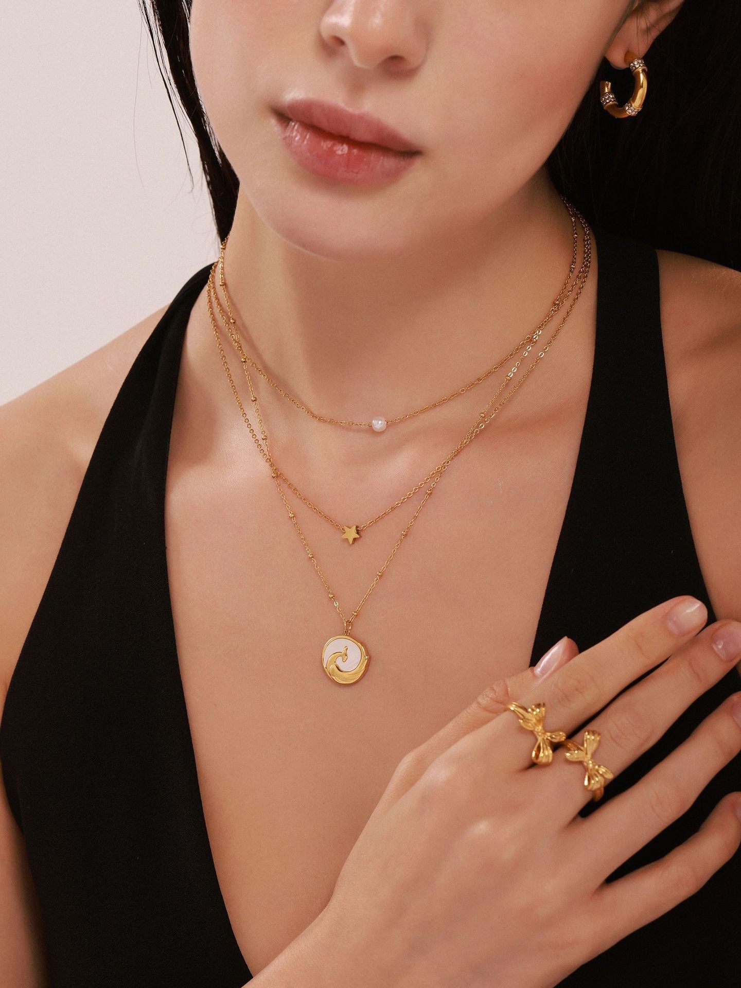 Gyra Pendant Necklace