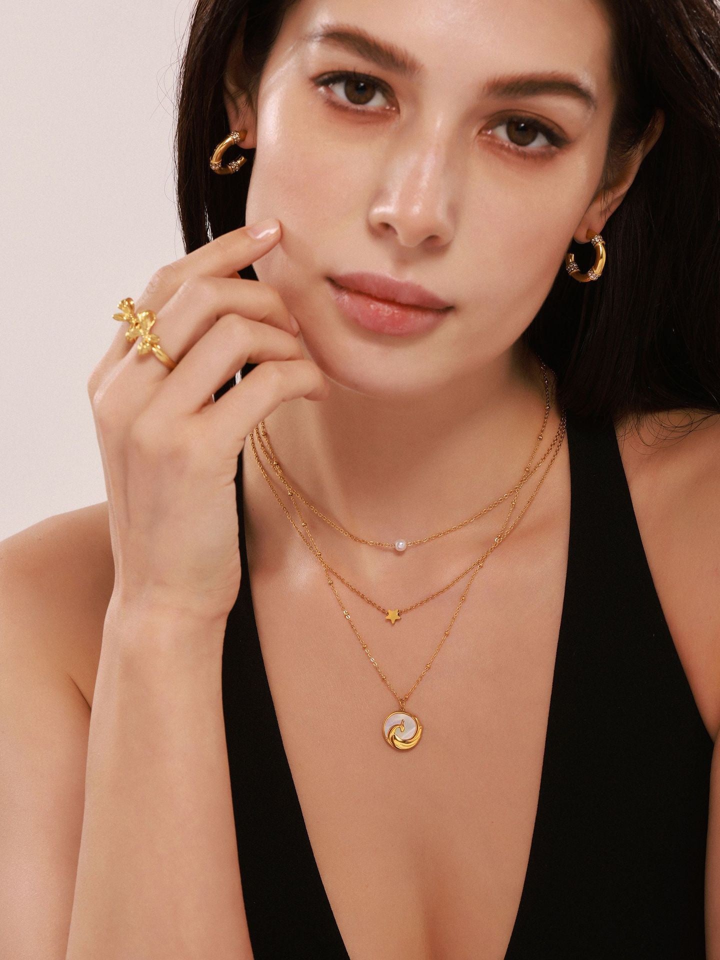 Gyra Pendant Necklace