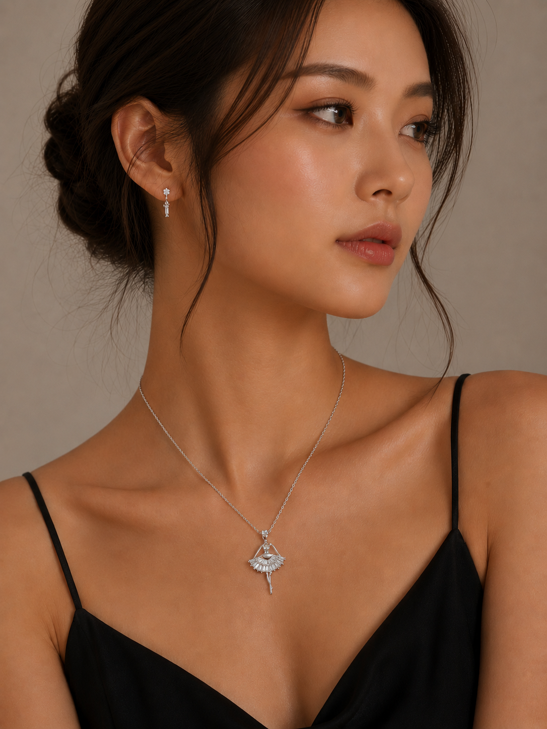 Lunara Ballet Pendant