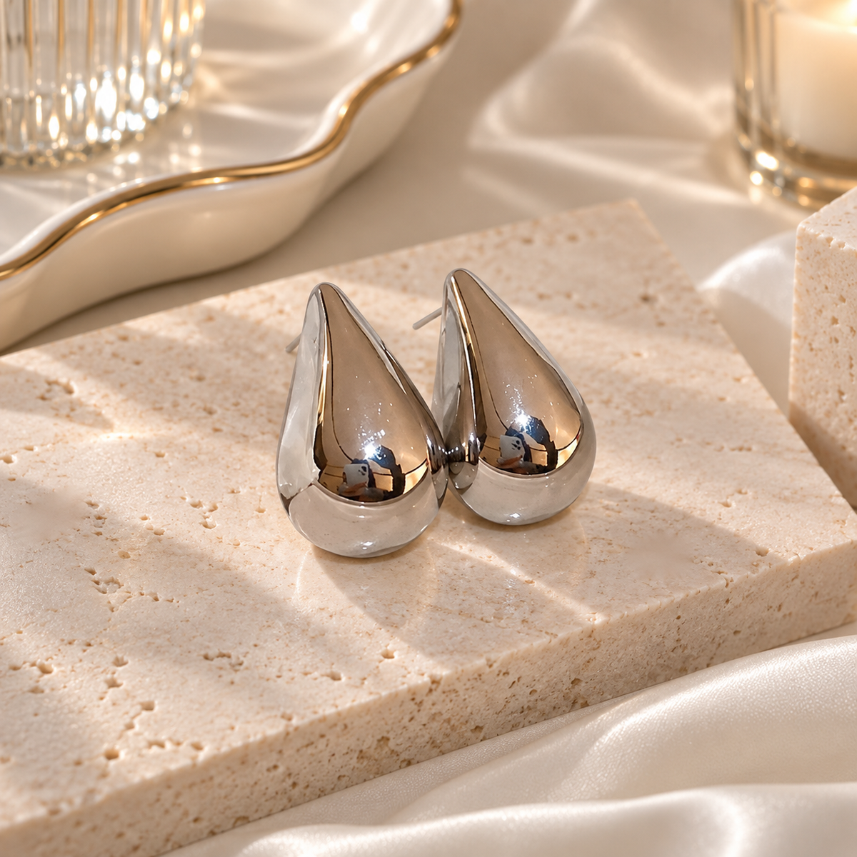 Velora Drop Earrings
