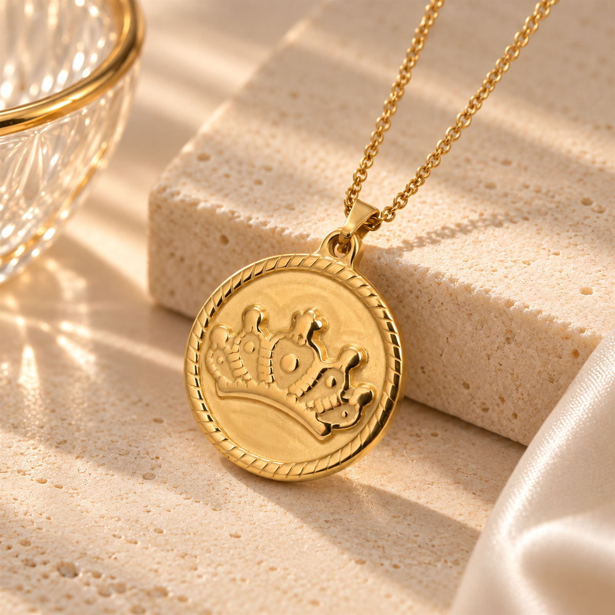 Regal Sol Necklace