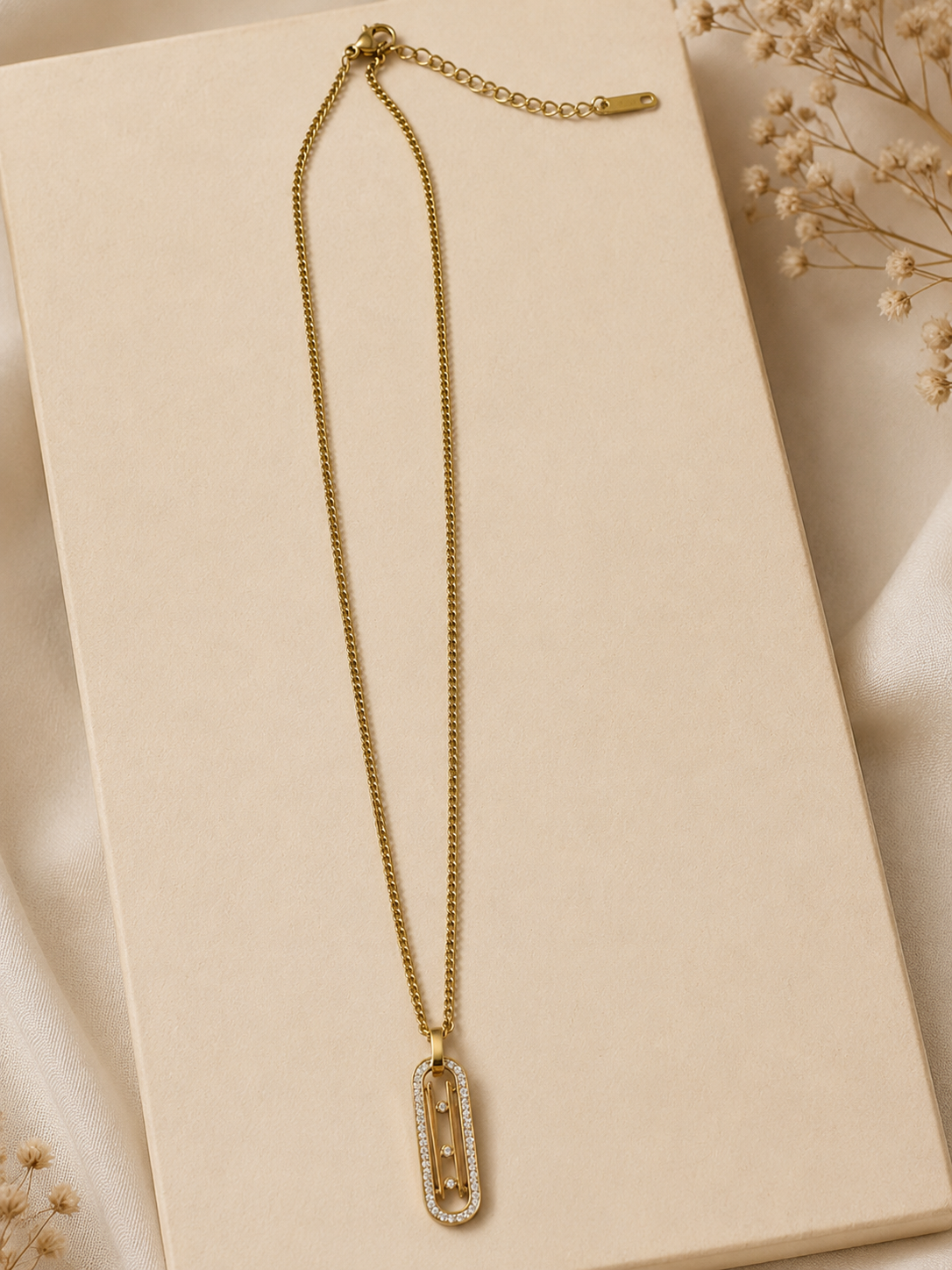 Vera Link Necklace